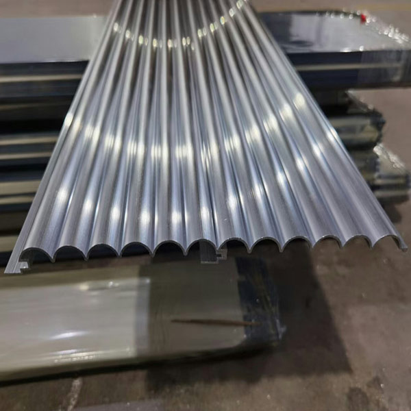 Corrugated aluminium roofing sheet in silver finish